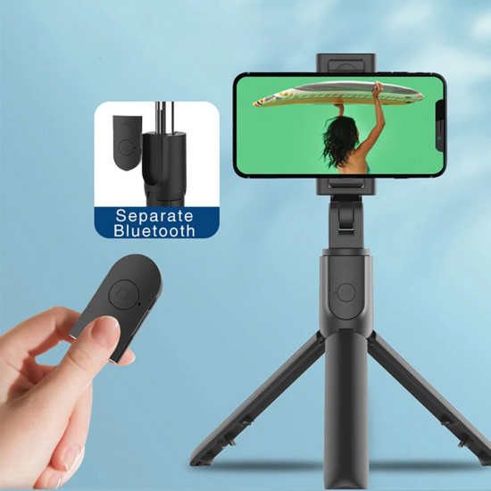 Techsuit Selfie Stick (S05) Stable and Compact Tripod Mount with Bluetooth Remote Control, 100cm Black Techsuit Selfie Stick (S05) Stable and Compact Tripod Mount with Bluetooth Remote Control, 100cm Black