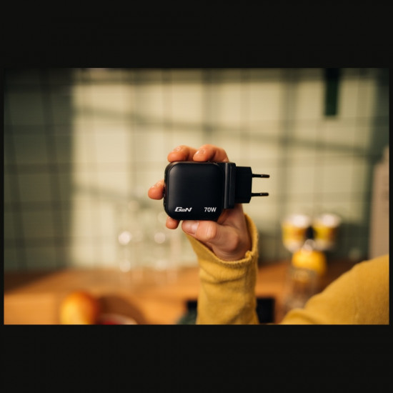 Wall Charger Verbatim Mini GaN 70W 2xUSB-C PD/1x USB-A QC black 32229