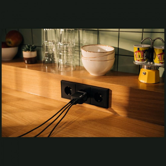 Wall Charger Verbatim Mini GaN 70W 2xUSB-C PD/1x USB-A QC black 32229