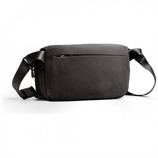 Crossbody Bag UNIQ Denver 5L black