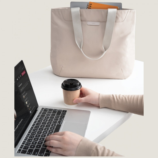 Bag UNIQ Arden Tote 16L pink