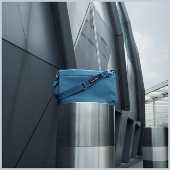 Crossbody Bag Skinarma Juno blue