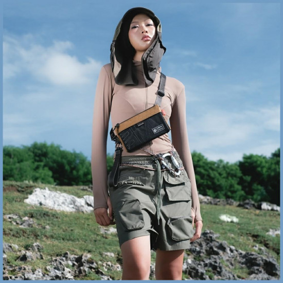 Phone bag Skinarma Jager brown