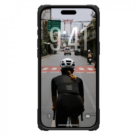 UAG Plasma XTE MagSafe iPhone 17 Pro Max Black Clear