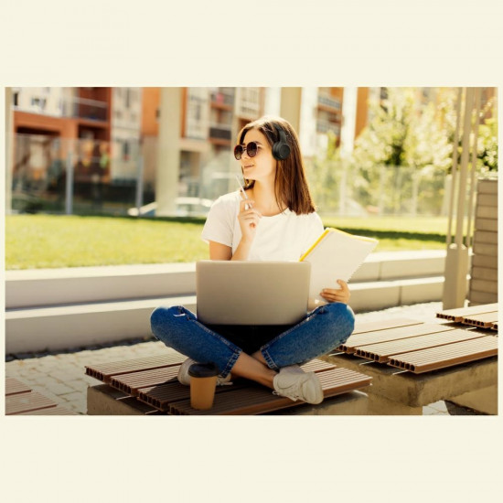 Over-ear Bluetooth headphones Motorola XT220 white