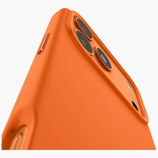 Spigen Silicone Fit MAG MagSafe case for iPhone 17 Pro Max orange Spigen Silicone Fit MAG MagSafe case for iPhone 17 Pro Max orange