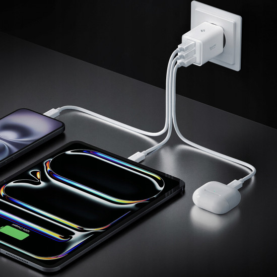 Spigen Wall Charger Essential EE473EU (ACH09464) USB, 2x Type C, Fast Charging, Quantum Boost, 47W White Spigen Wall Charger Essential EE473EU (ACH09464) USB, 2x Type C, Fast Charging, Quantum Boost, 47W White