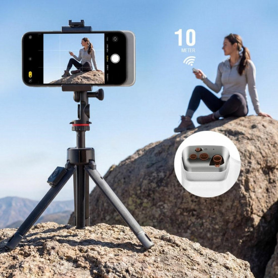 Magnetic smartphone holder with 4smarts photographic grip fill light and wireless control white Magnetic smartphone holder with 4smarts photographic grip fill light and wireless control white