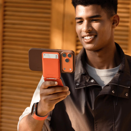 Moft Movas Snap Tripod MagSafe Magnetic Wallet and Phone Stand in sunrise Moft Movas Snap Tripod MagSafe Magnetic Wallet and Phone Stand in sunrise