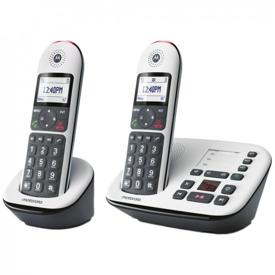 Set of Motorola CD5012 cordless landline phones white 2 psc. Set of Motorola CD5012 cordless landline phones white 2 psc.